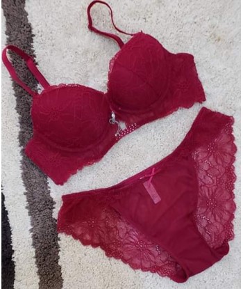 Carton de 200 ensembles SG Strings, Boxers modeles Glamour mixage bonnet b et c
