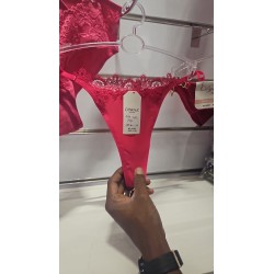 GROS LOT DESTOCKAGE - 3 000 Pièces de Lingerie Femme