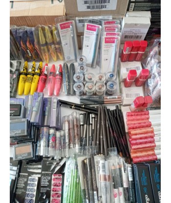 Palette Déstockage - Lot de 25000 pièces cosmétiques de grandes marques