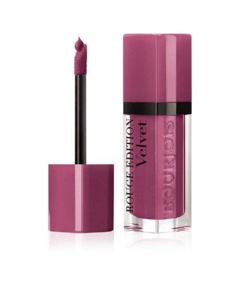 Lot de 50 LIPSTICKS...