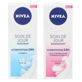 LOT DE 12 CREMES DE JOUR...